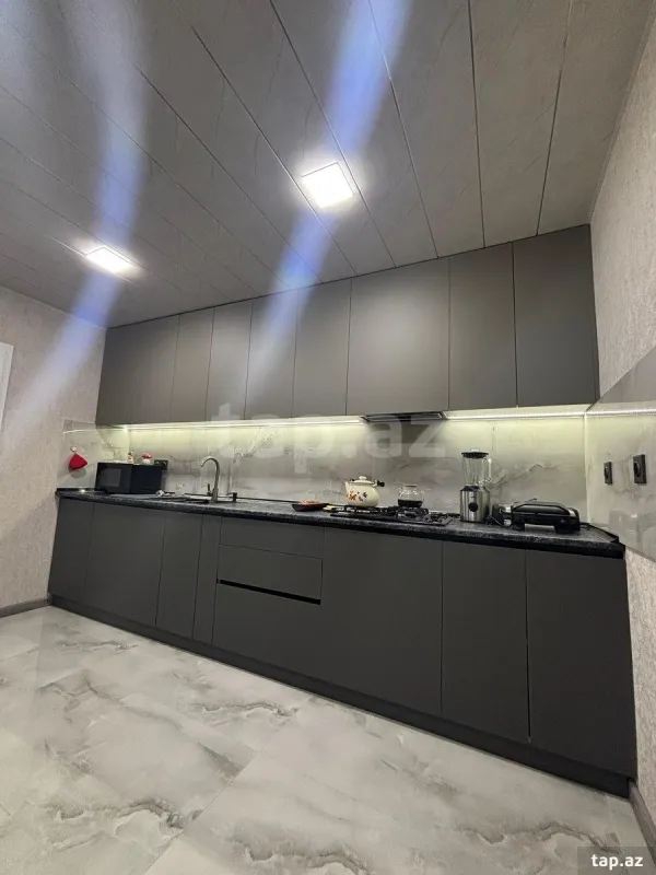 Satılır 5 otaqlı həyət evi