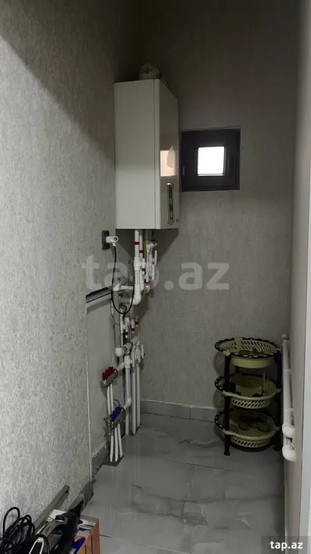 Satılır 5 otaqlı həyət evi