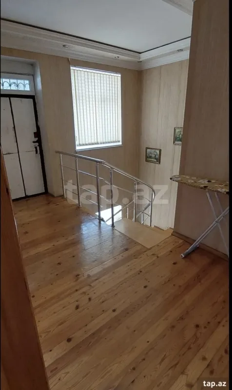 Satılır 5 otaqlı həyət evi