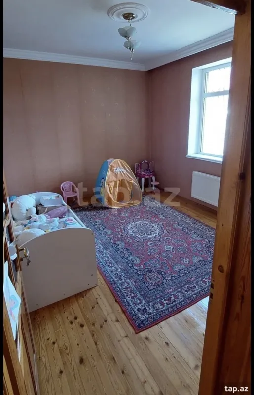 Satılır 5 otaqlı həyət evi