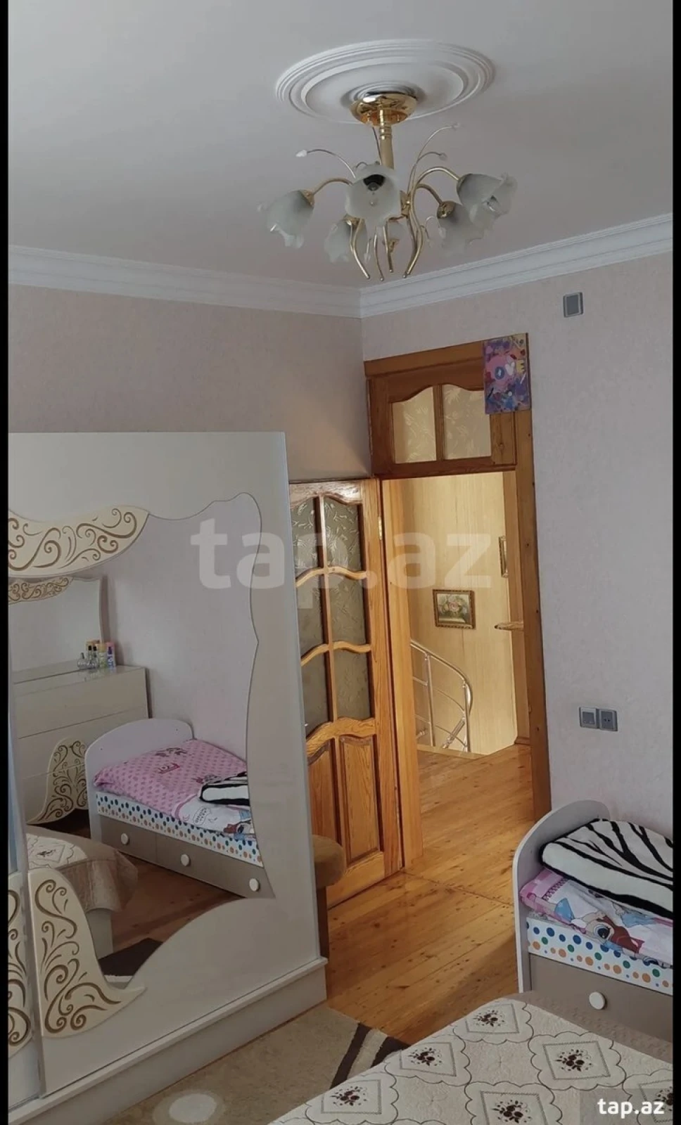 Satılır 5 otaqlı həyət evi