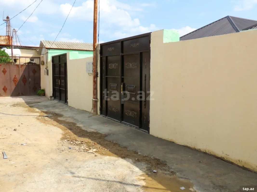 Satılır 3 otaqlı həyət evi