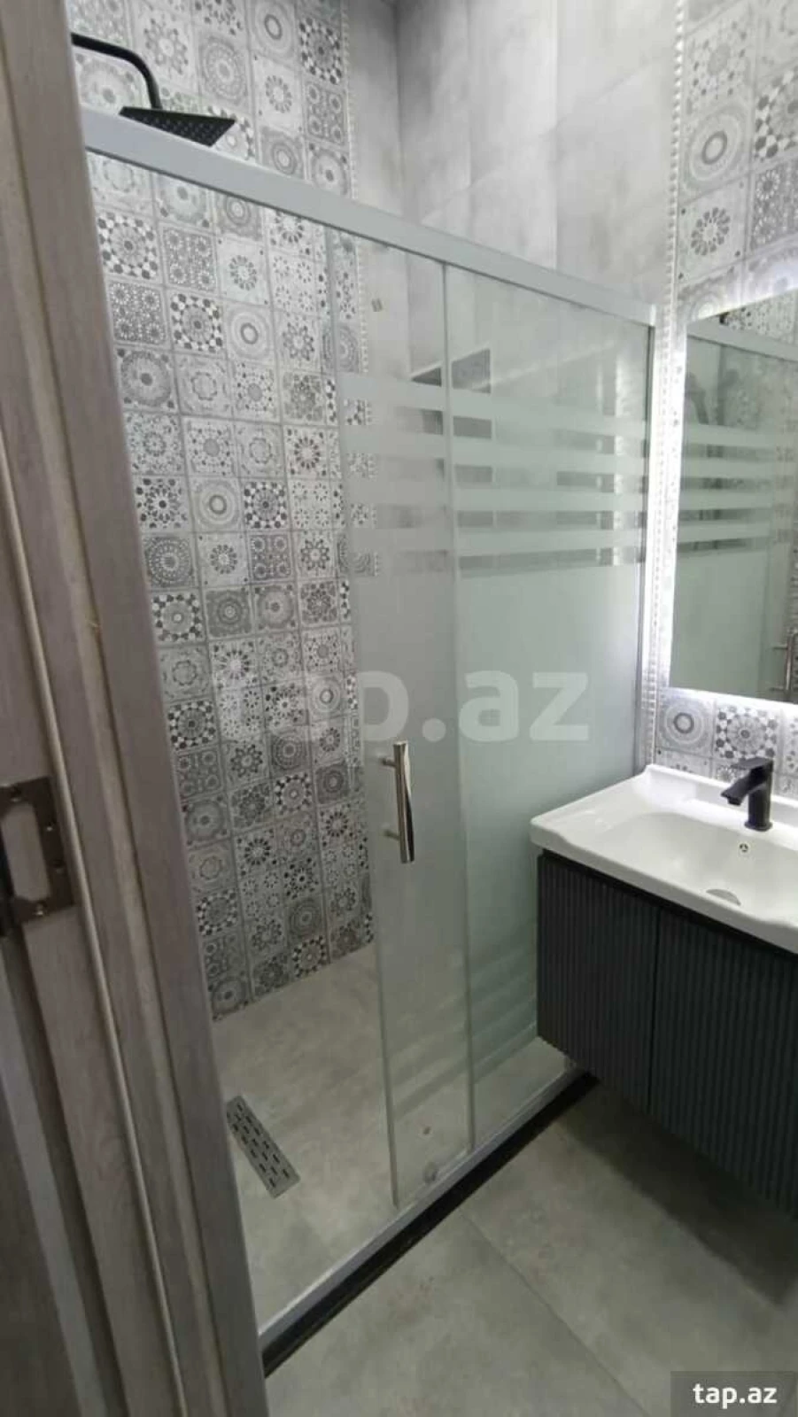 Satılır 2 otaqlı yeni tikili 103 m²