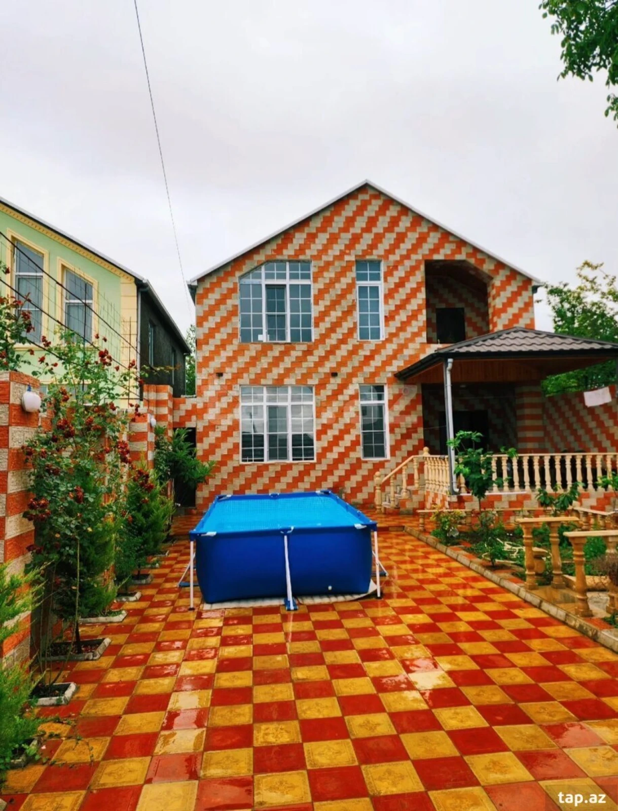 Kirayə verilir 4 otaqlı həyət evi