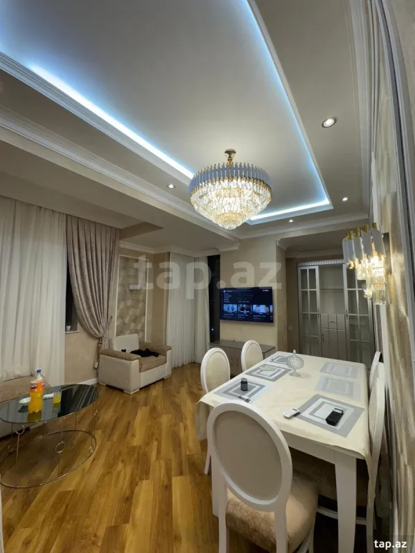 Kirayə verilir 3 otaqlı yeni tikili 110 m²