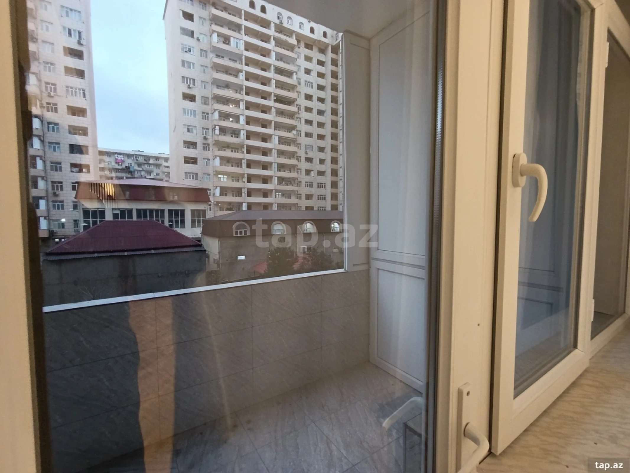 Satılır 2 otaqlı yeni tikili 88 m²