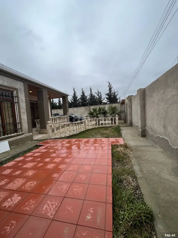 Satılır 3 otaqlı həyət evi