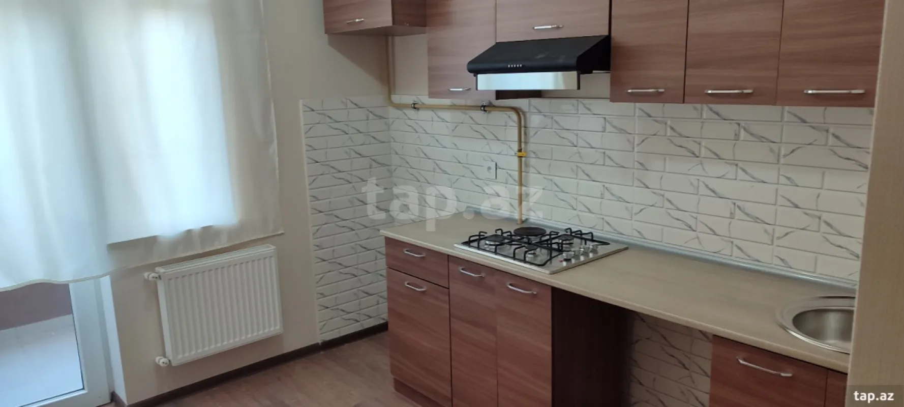 Kirayə verilir 4 otaqlı yeni tikili 99 m²