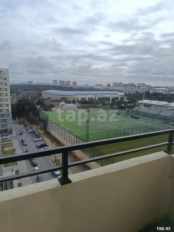 Kirayə verilir 3 otaqlı yeni tikili 85 m²