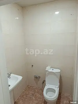 Kirayə verilir 3 otaqlı yeni tikili 85 m²