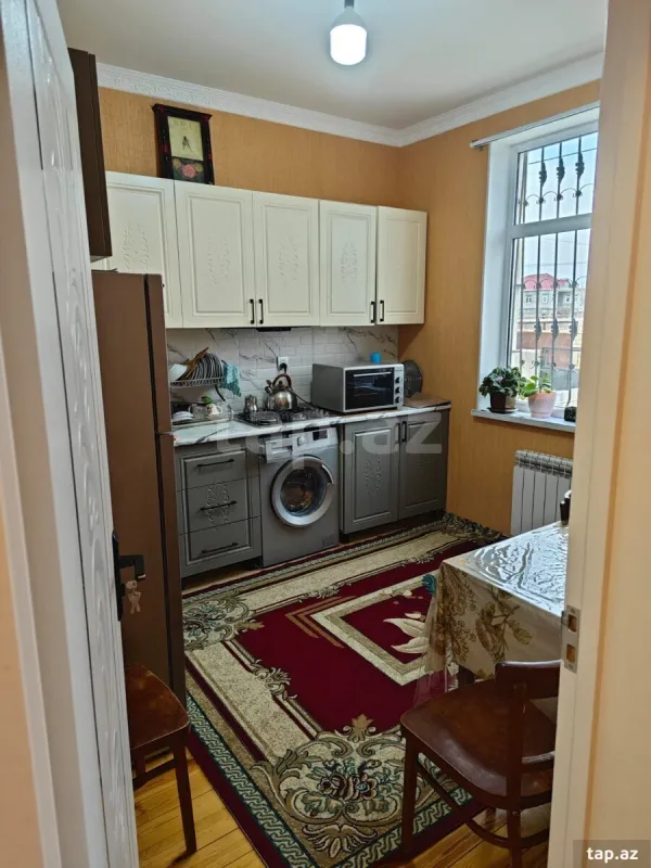 Satılır 4 otaqlı həyət evi