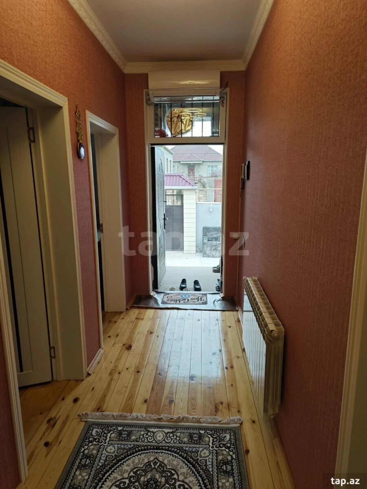 Satılır 4 otaqlı həyət evi