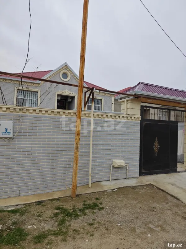 Satılır 4 otaqlı həyət evi