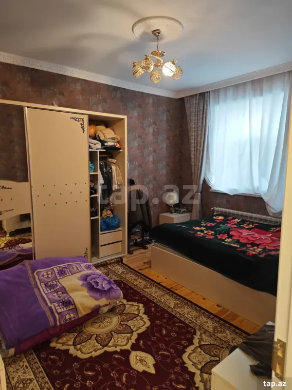 Satılır 4 otaqlı həyət evi
