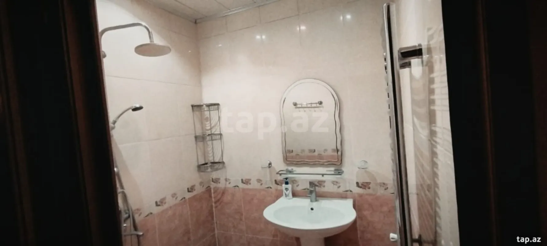 Kirayə verilir 2 otaqlı mənzil 60 m²