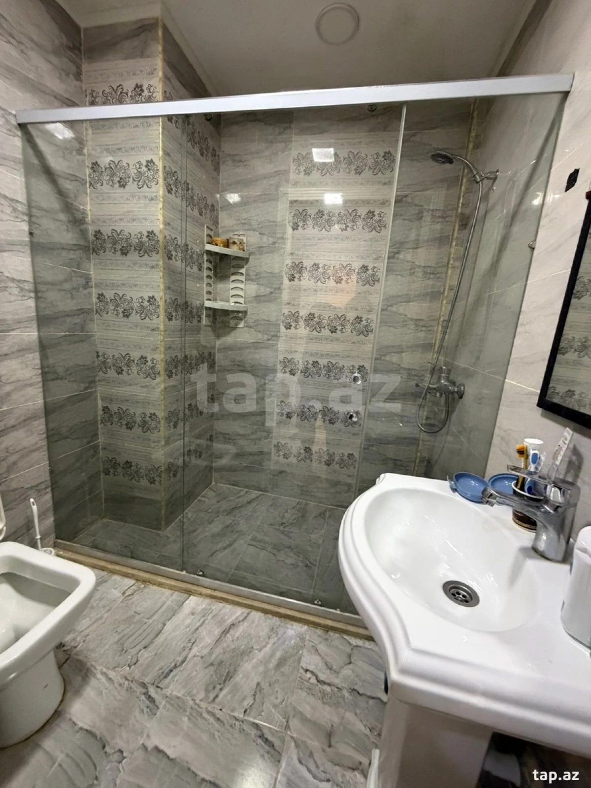 Kirayə verilir 2 otaqlı yeni tikili 45 m²