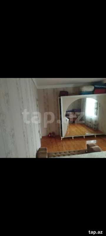 Satılır 4 otaqlı həyət evi