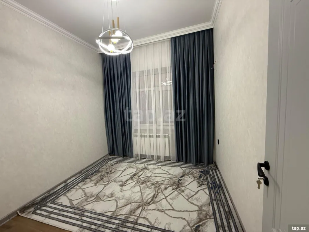 Satılır 4 otaqlı həyət evi