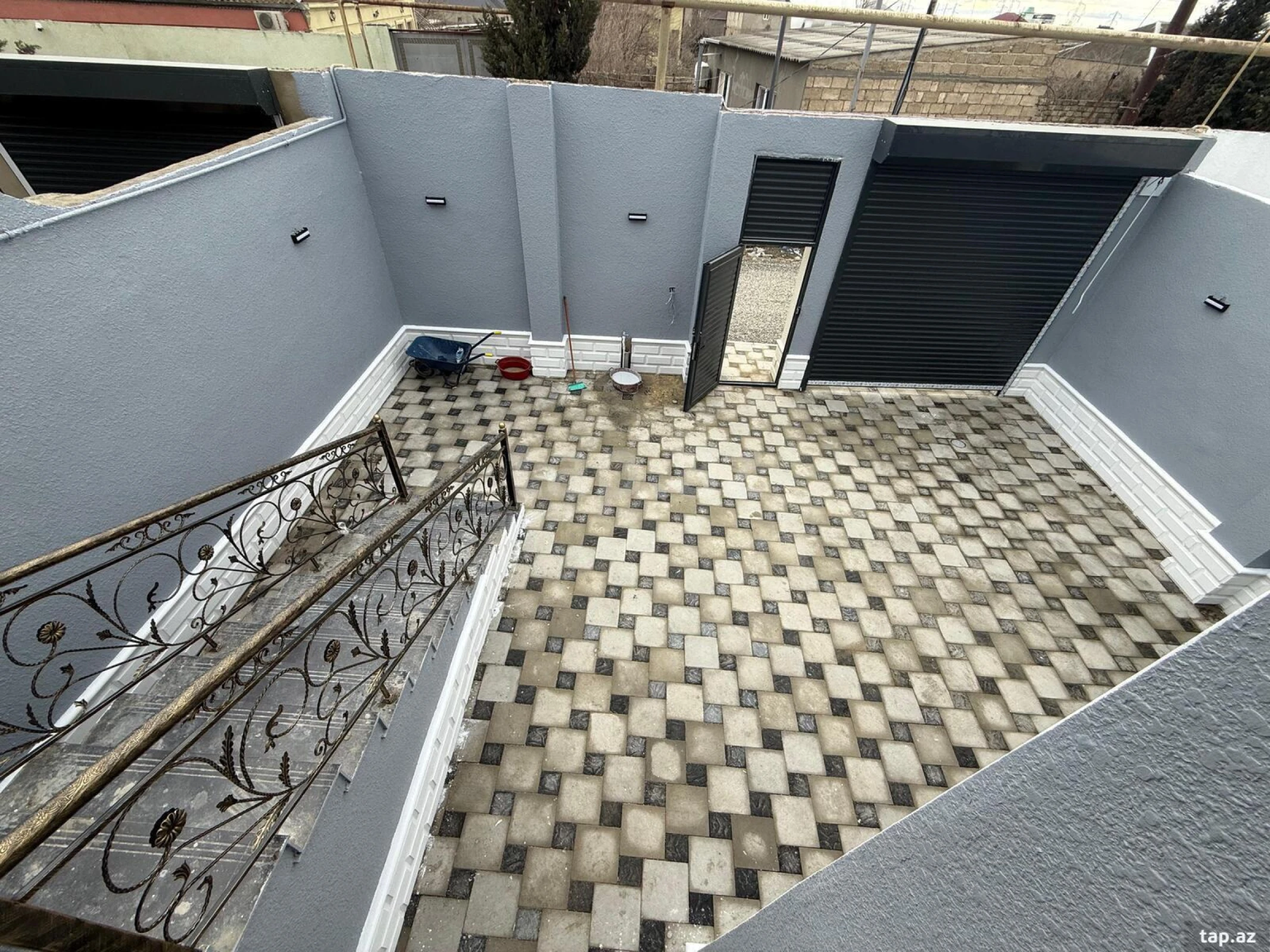 Satılır 4 otaqlı həyət evi