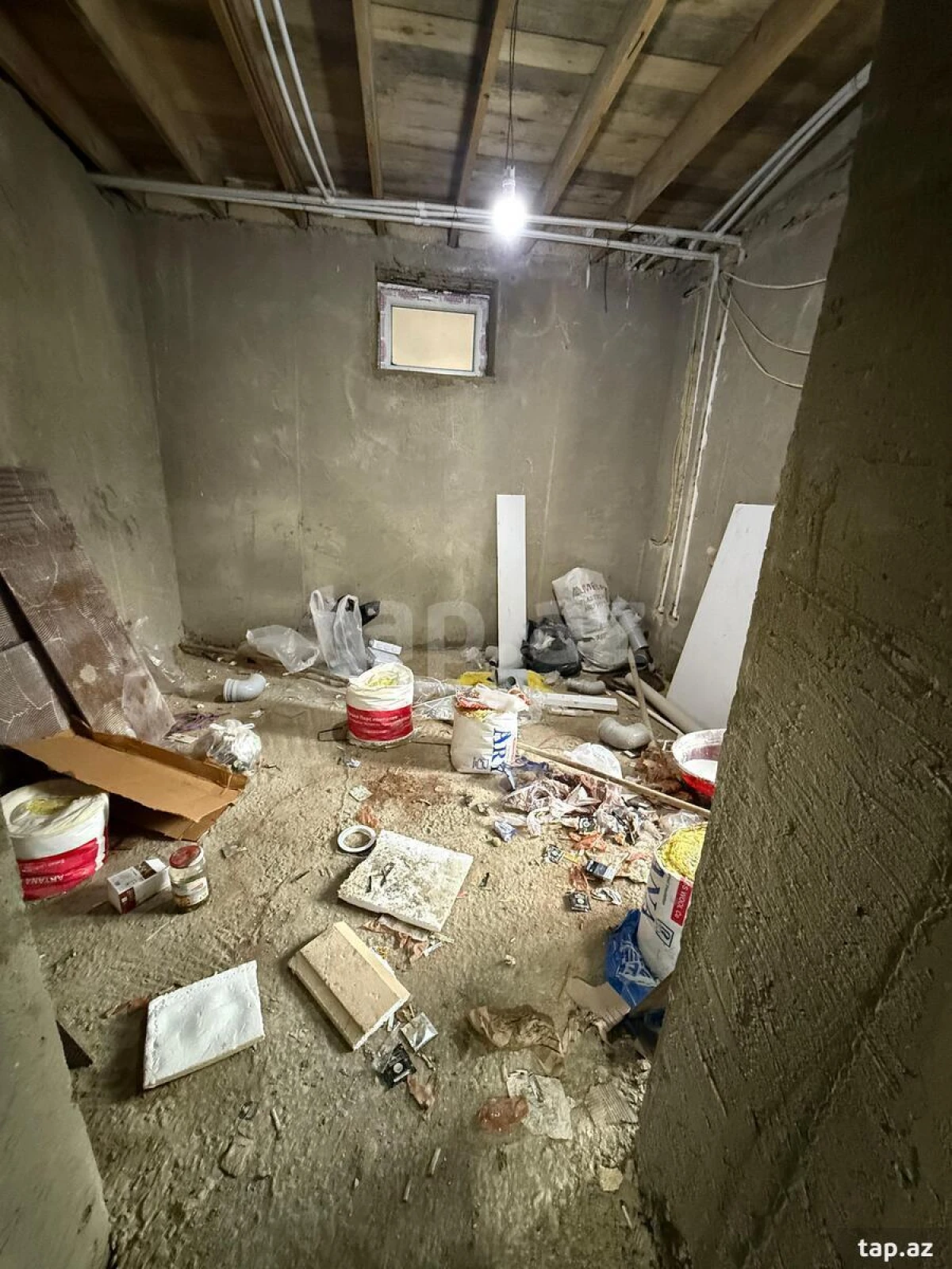 Satılır 4 otaqlı həyət evi