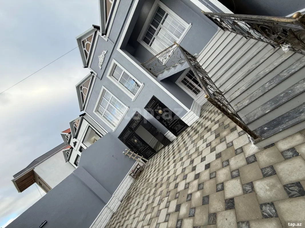 Satılır 4 otaqlı həyət evi