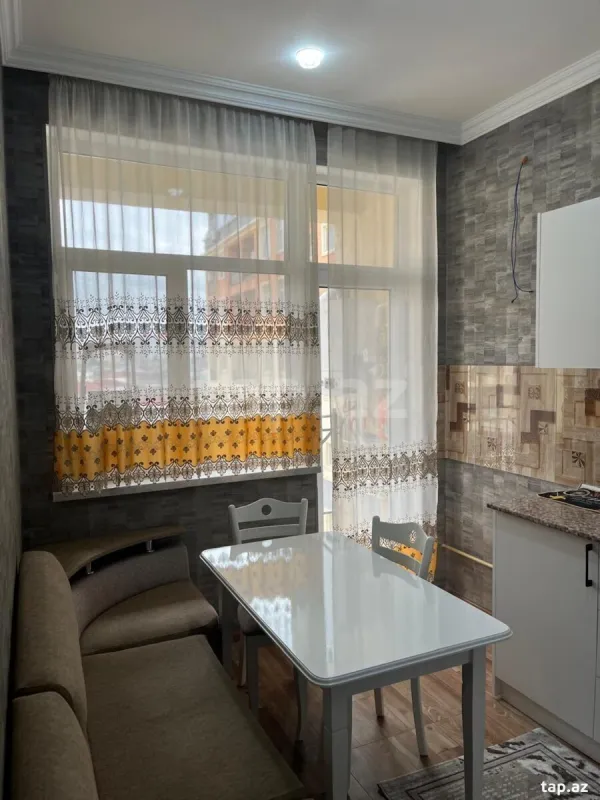 Kirayə verilir 2 otaqlı yeni tikili 45 m²