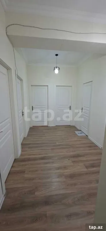 Kirayə verilir 3 otaqlı yeni tikili 80 m²