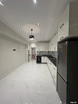 Kirayə verilir 3 otaqlı yeni tikili 112 m²