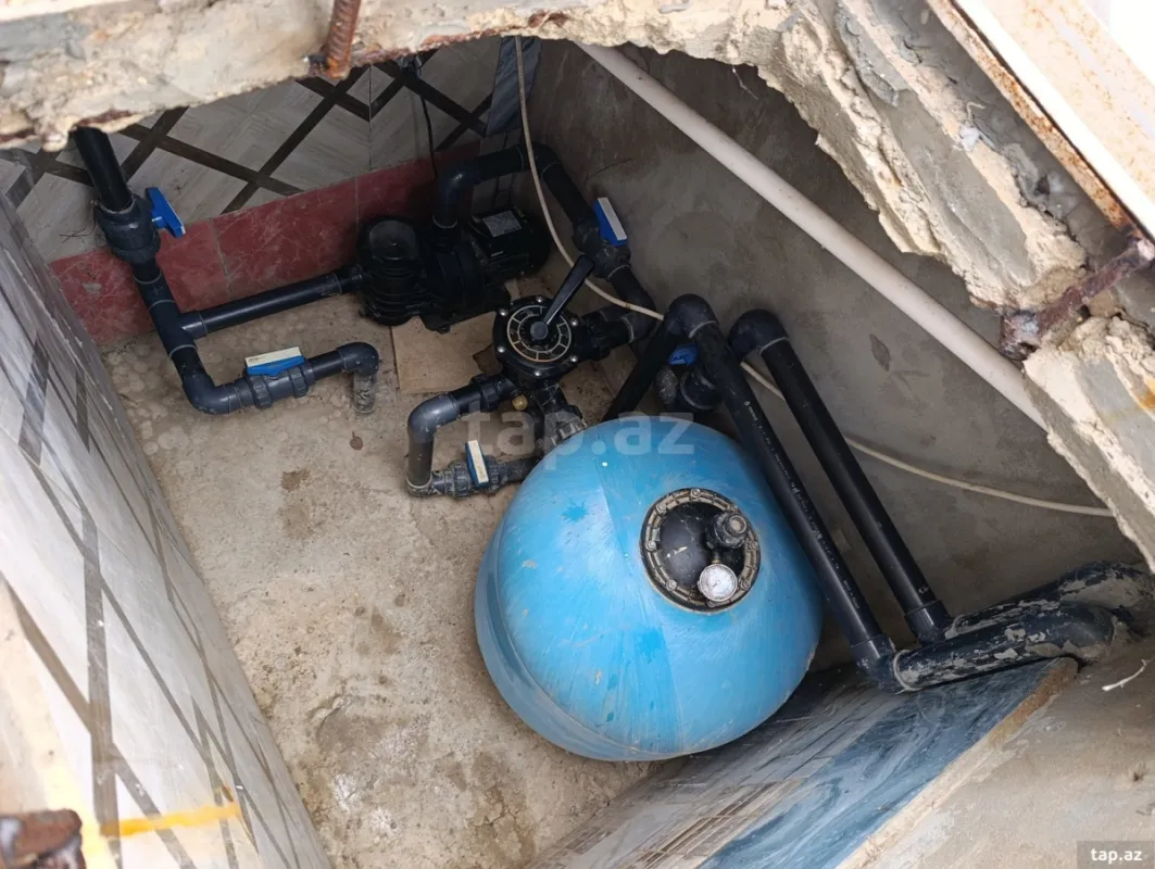 Satılır 5 otaqlı həyət evi