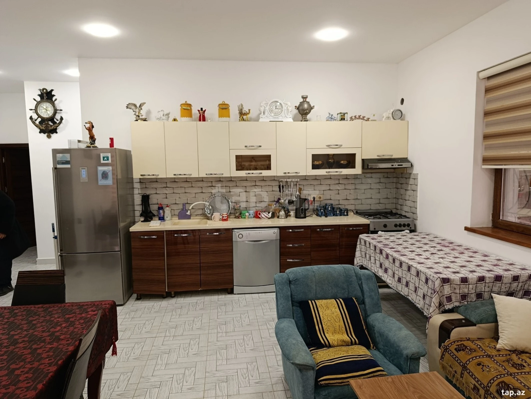 Satılır 5 otaqlı həyət evi