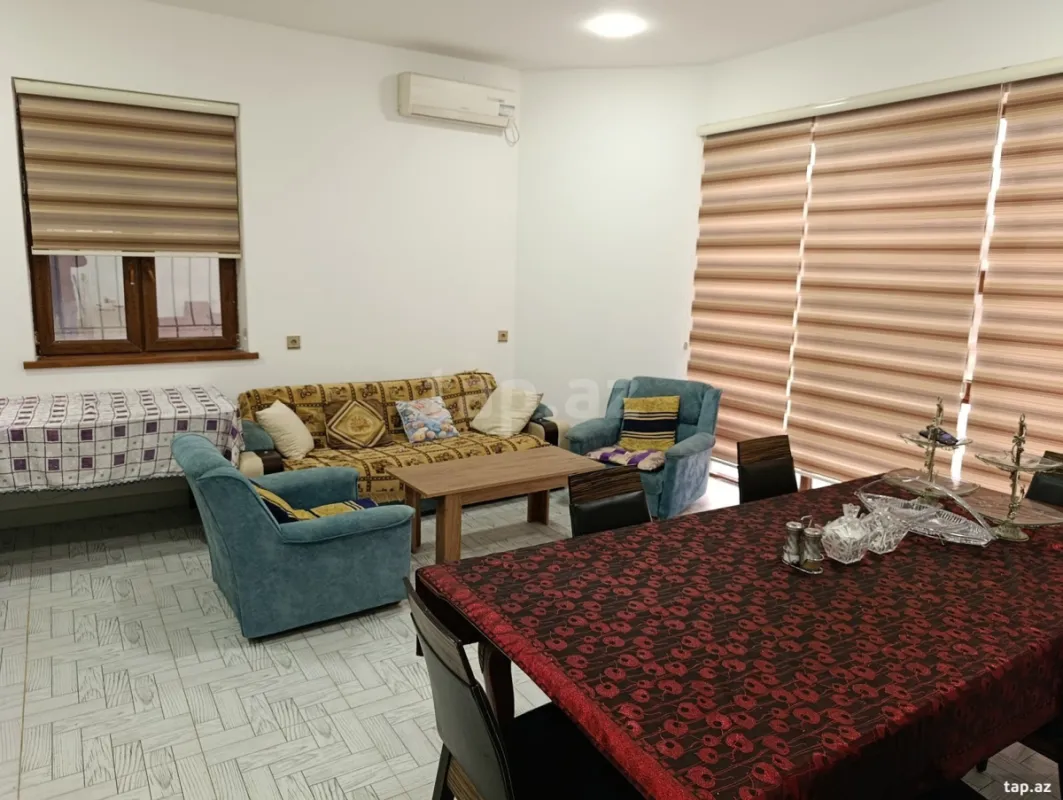 Satılır 5 otaqlı həyət evi