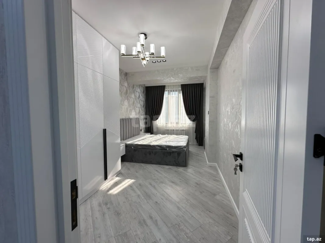 Satılır 3 otaqlı yeni tikili 107 m²