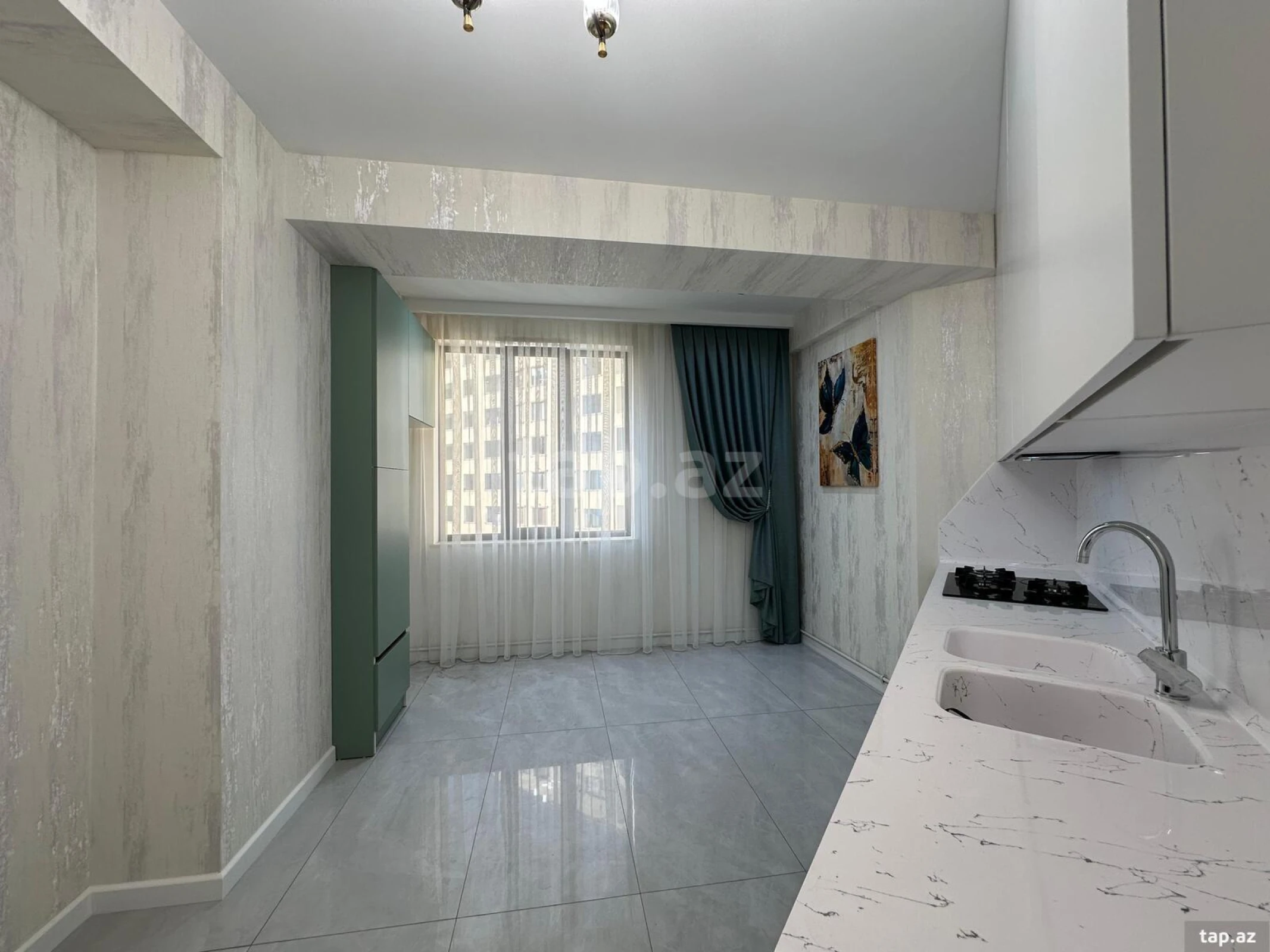 Satılır 3 otaqlı yeni tikili 107 m²