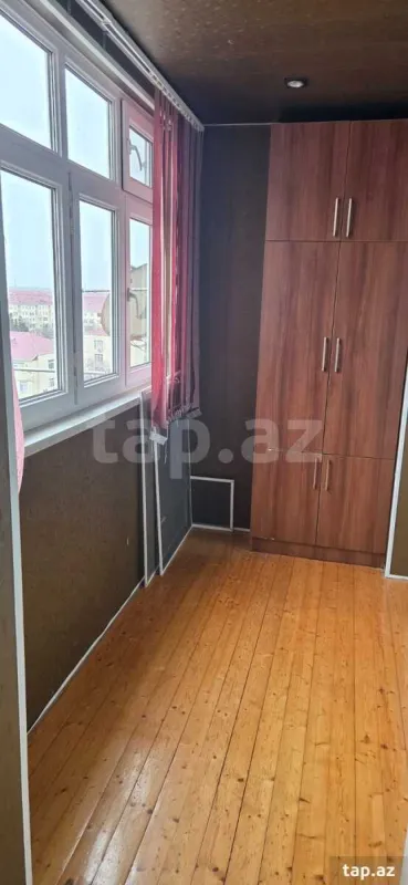 Satılır 3 otaqlı mənzil 64 m²