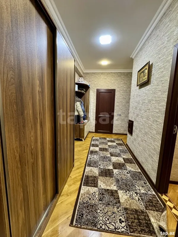 Satılır 2 otaqlı yeni tikili 76 m²