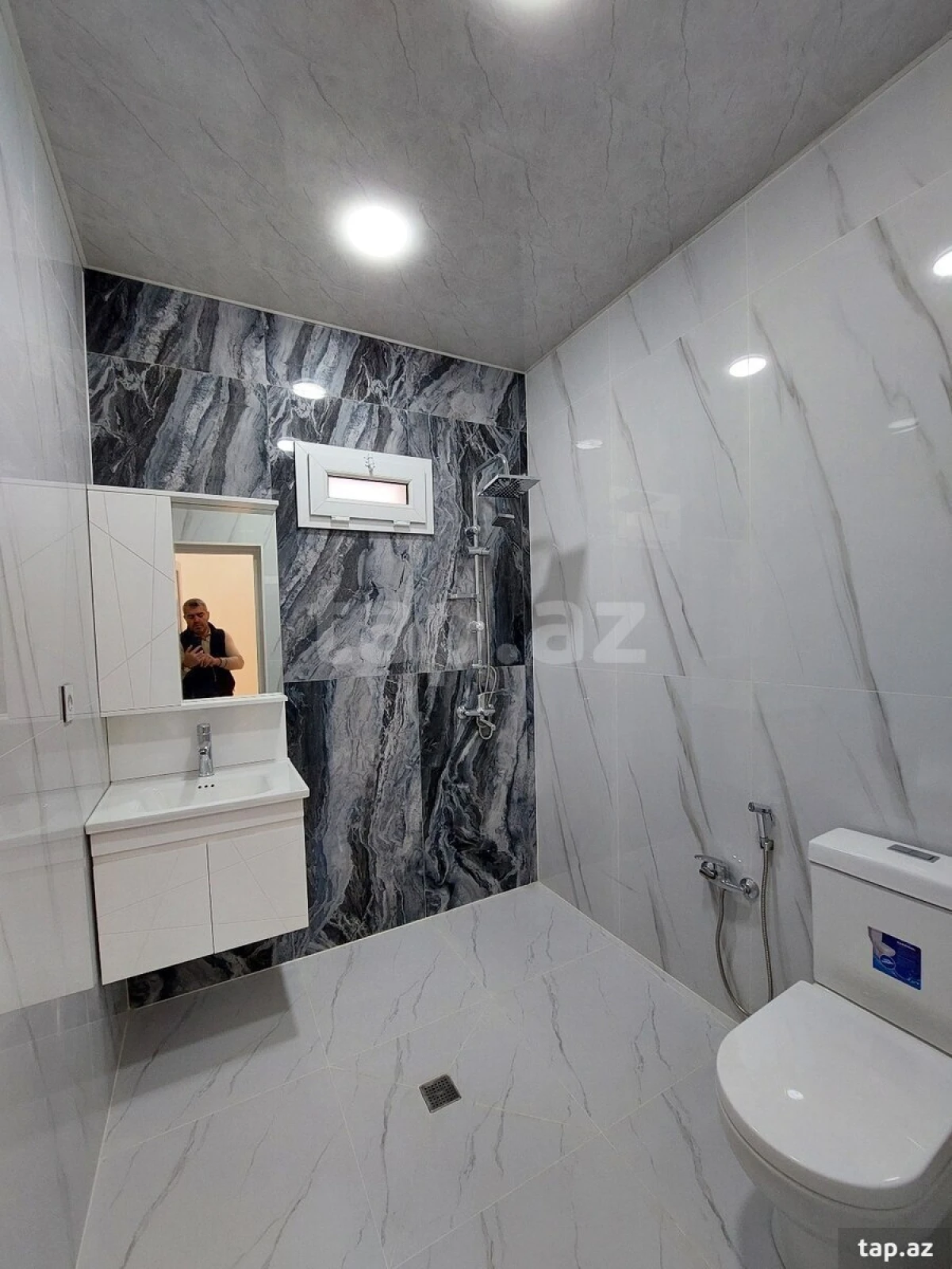 Satılır 3 otaqlı həyət evi