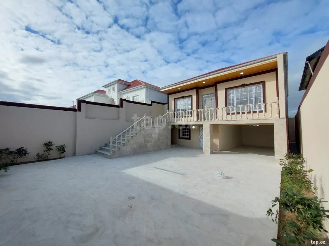 Satılır 3 otaqlı həyət evi