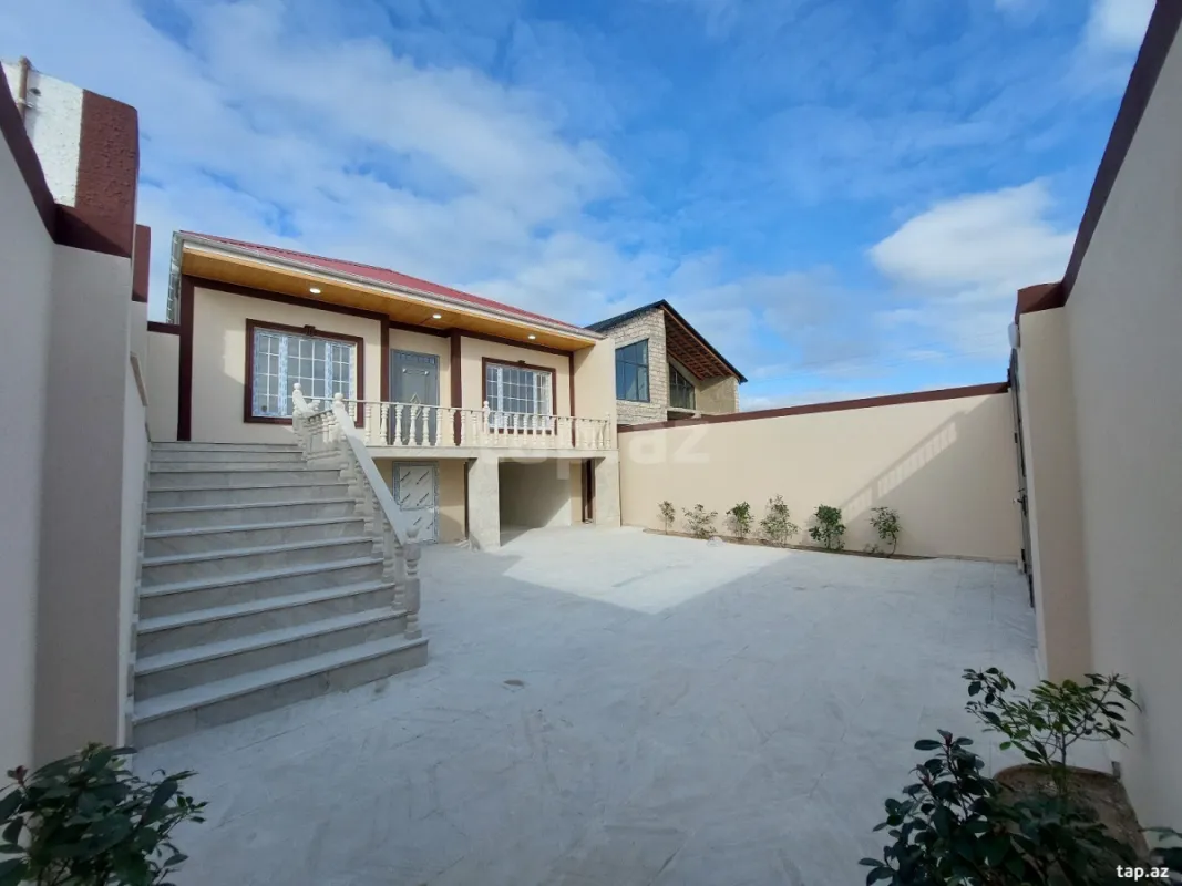 Satılır 3 otaqlı həyət evi