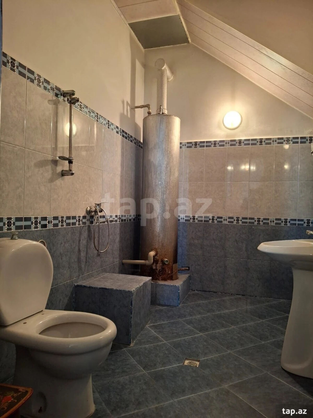 Satılır 4 otaqlı həyət evi 150 m²