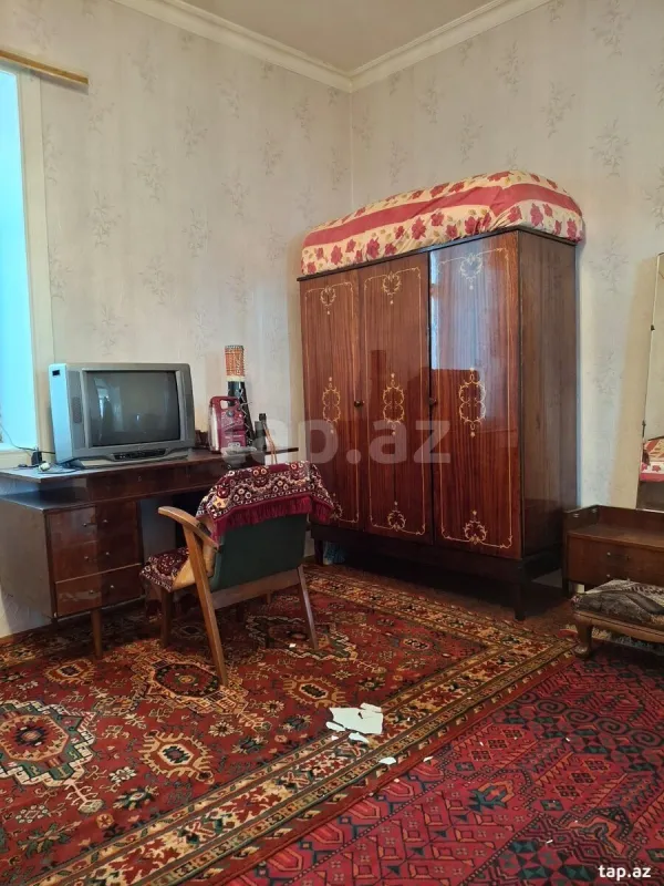 Satılır 4 otaqlı həyət evi 150 m²