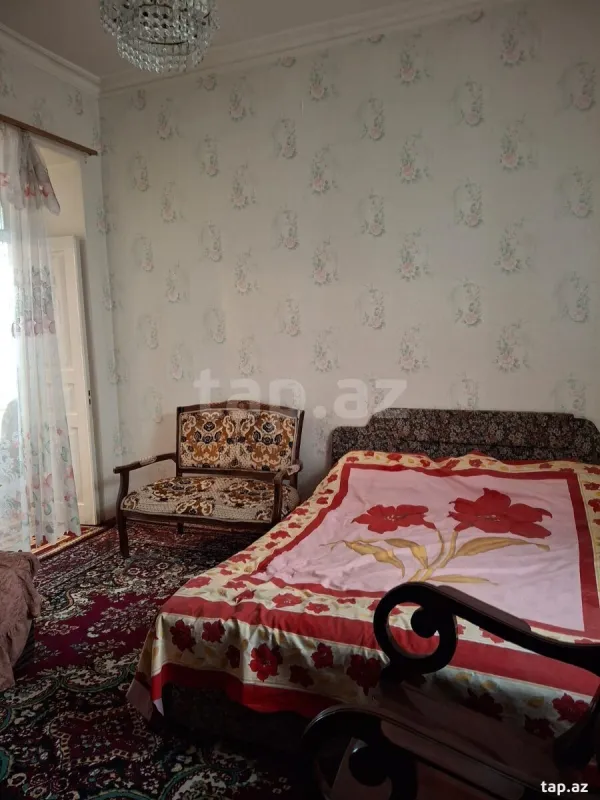 Satılır 4 otaqlı həyət evi 150 m²