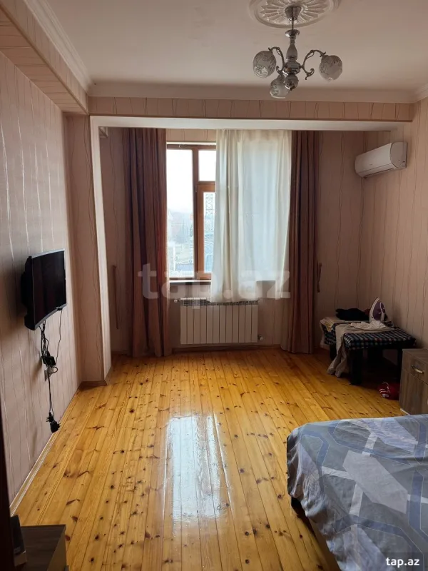 Kirayə verilir 2 otaqlı yeni tikili 70 m²
