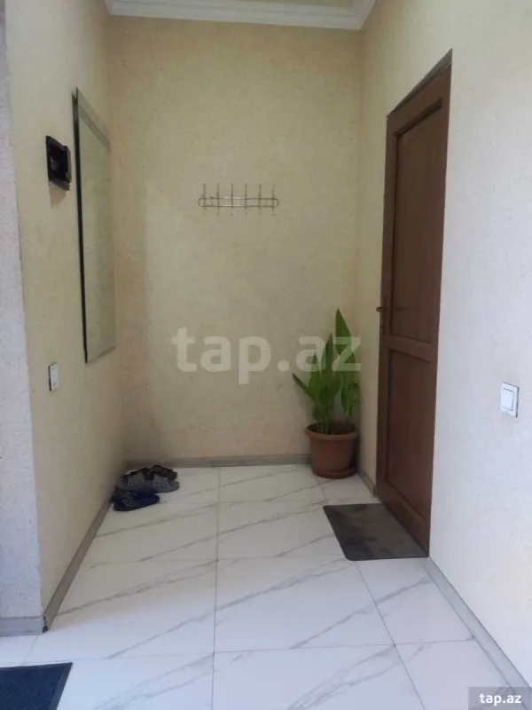 Kirayə verilir 4 otaqlı həyət evi