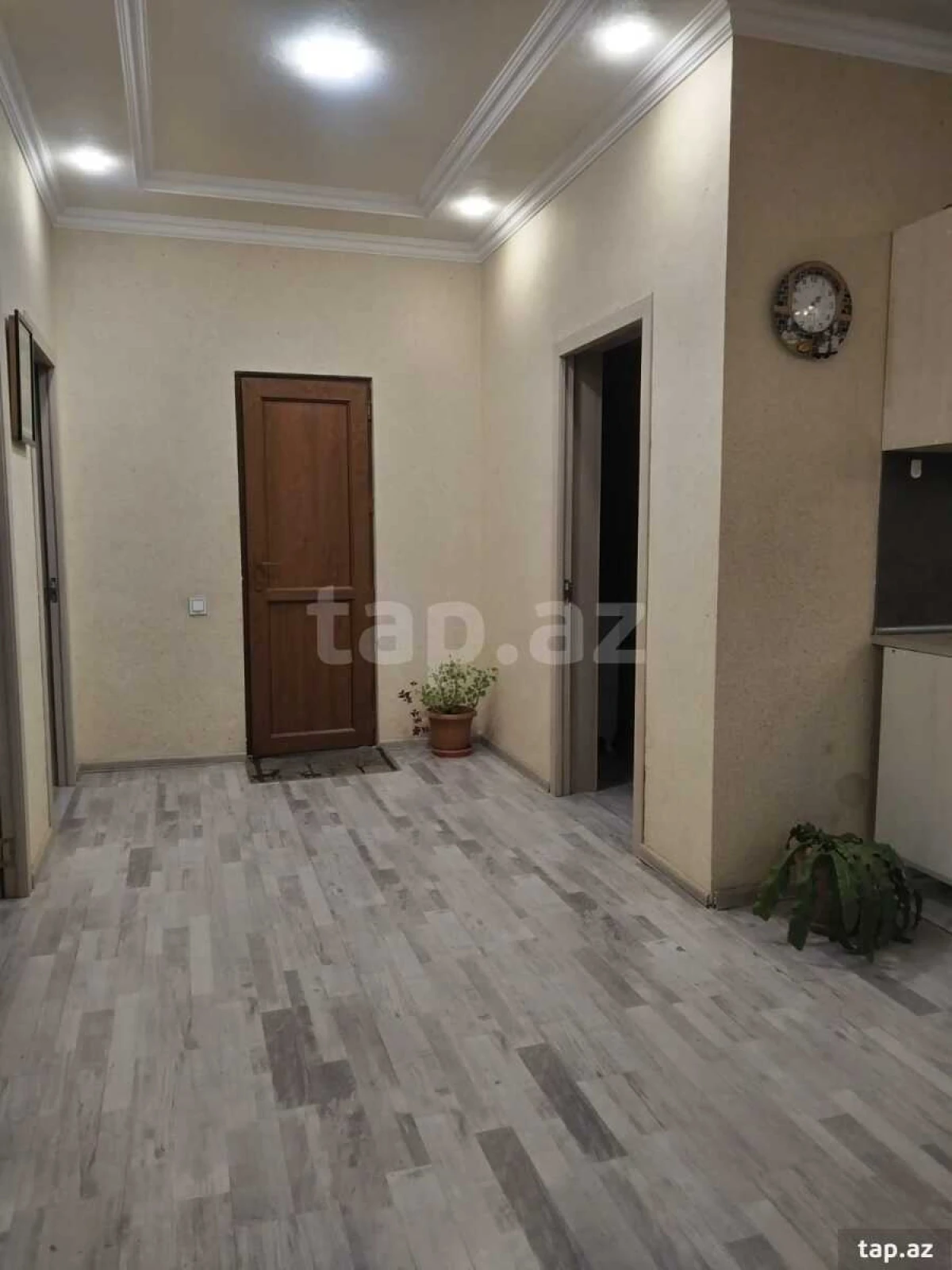 Kirayə verilir 4 otaqlı həyət evi