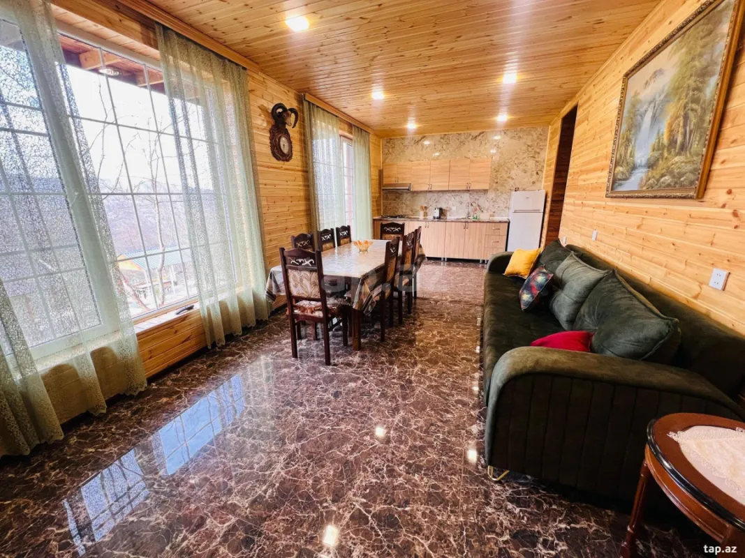 Kirayə verilir 4 otaqlı həyət evi