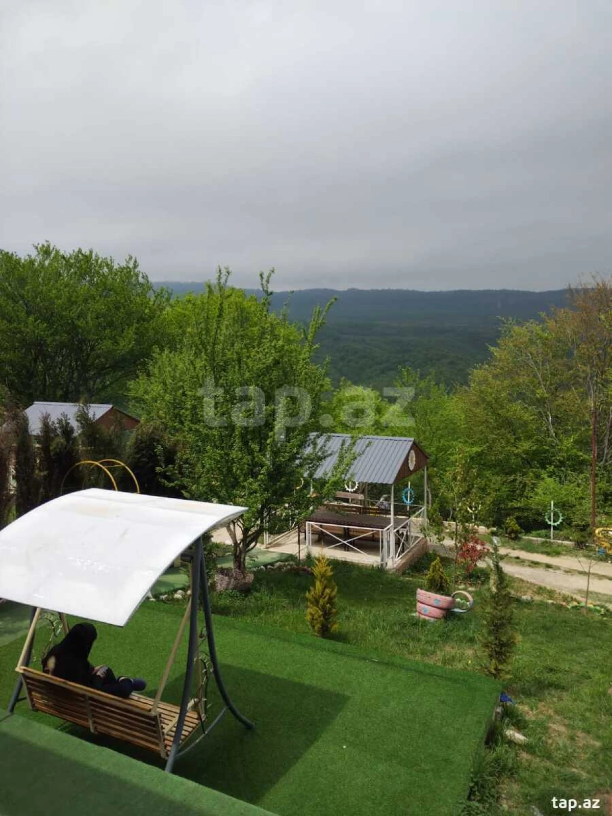 Kirayə verilir 4 otaqlı həyət evi