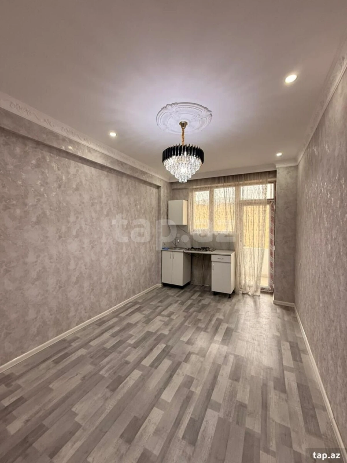 Satılır 1 otaqlı yeni tikili 28 m²