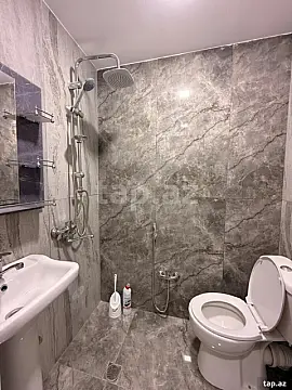 Satılır 1 otaqlı yeni tikili 28 m²
