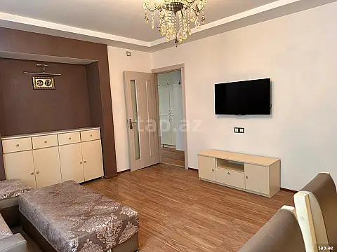 Kirayə verilir 2 otaqlı mənzil 76 m²