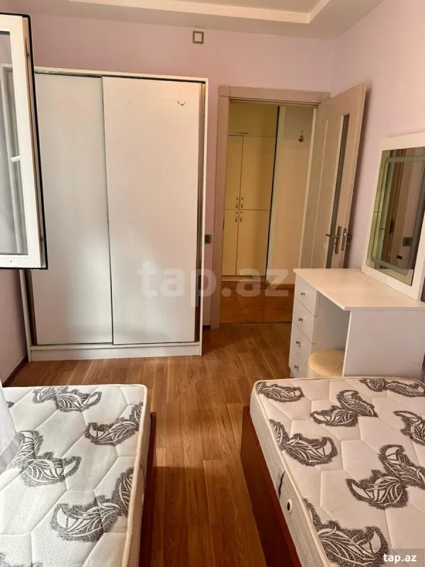 Kirayə verilir 2 otaqlı mənzil 76 m²